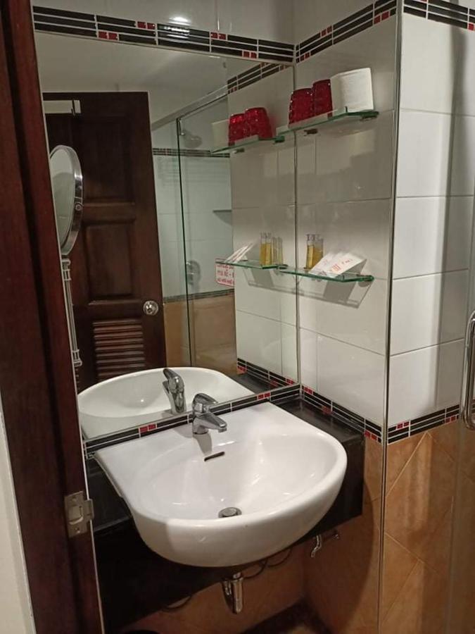 Soi2Inn Pattaya Exteriör bild